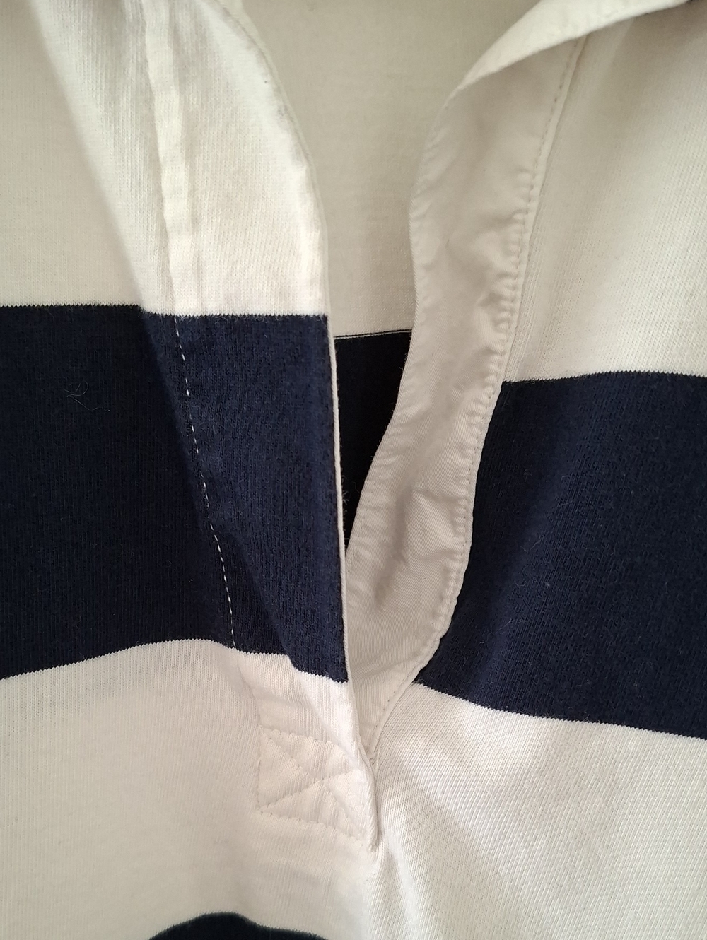 Old Navy Classic Preppy Summer Navy & White Striped Rugby Polo (Size M) - Picture 3 of 8